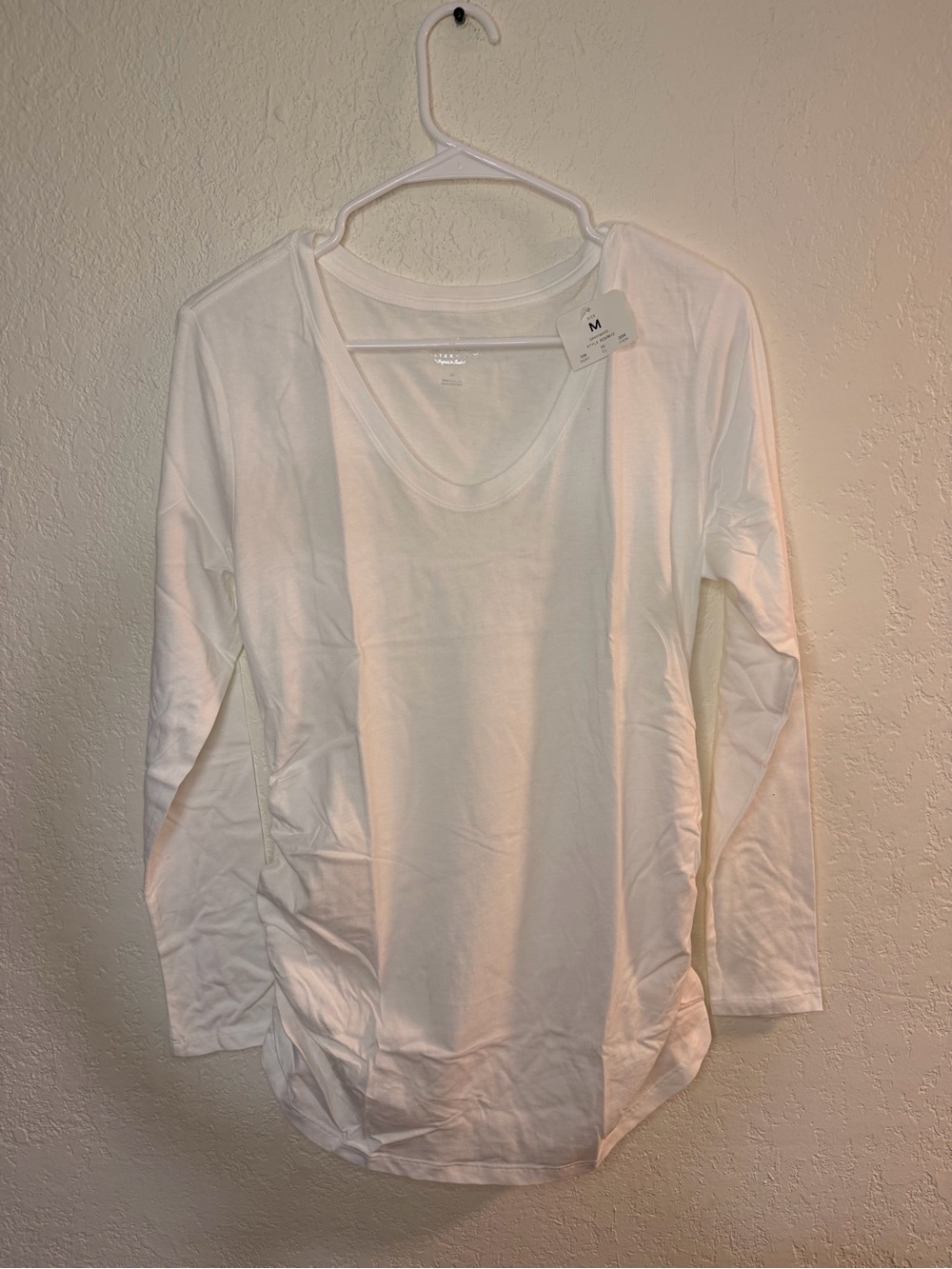 Isabel maternity Long-Sleeve V-Neck Maternity Tee White